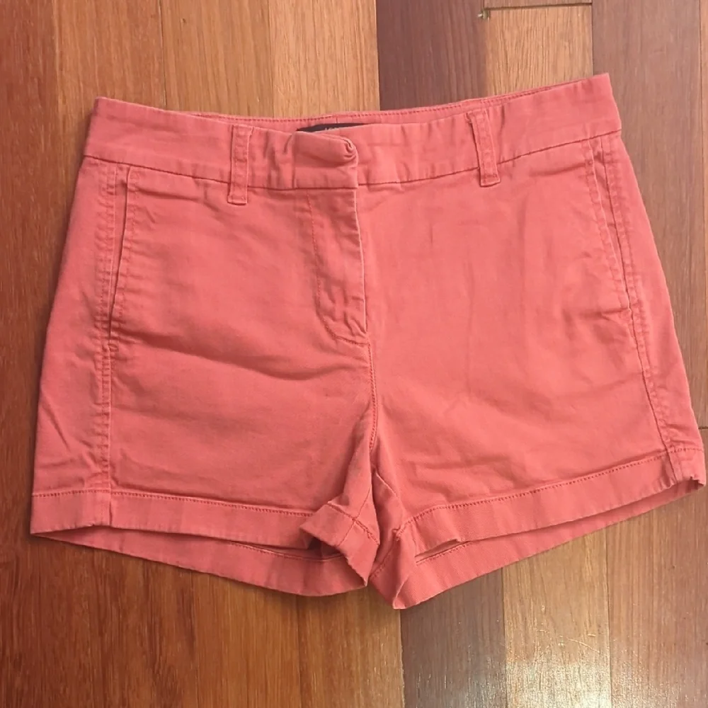 J.Crew Chino Shorts Size 2 Pink Preppy  Minimalist Capsule Wardrobe Old Money